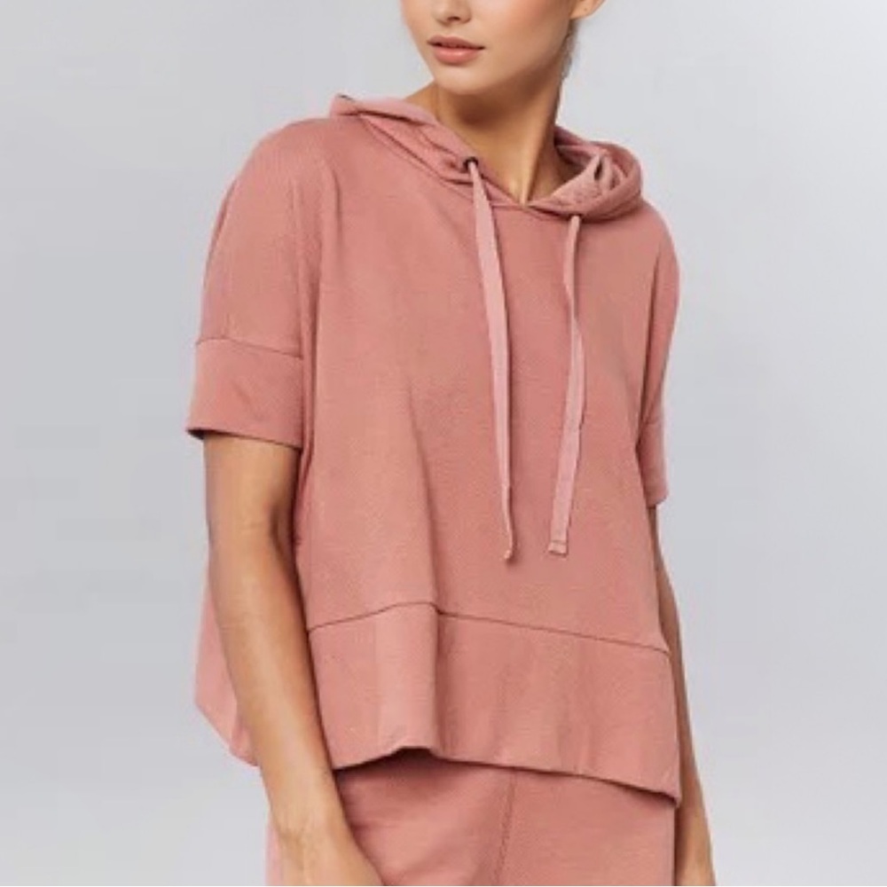 Varley Cropped Hoodie in Salmon